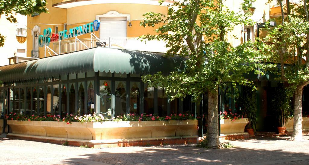 Hotel Dei Platani Ріміні Екстер'єр фото
